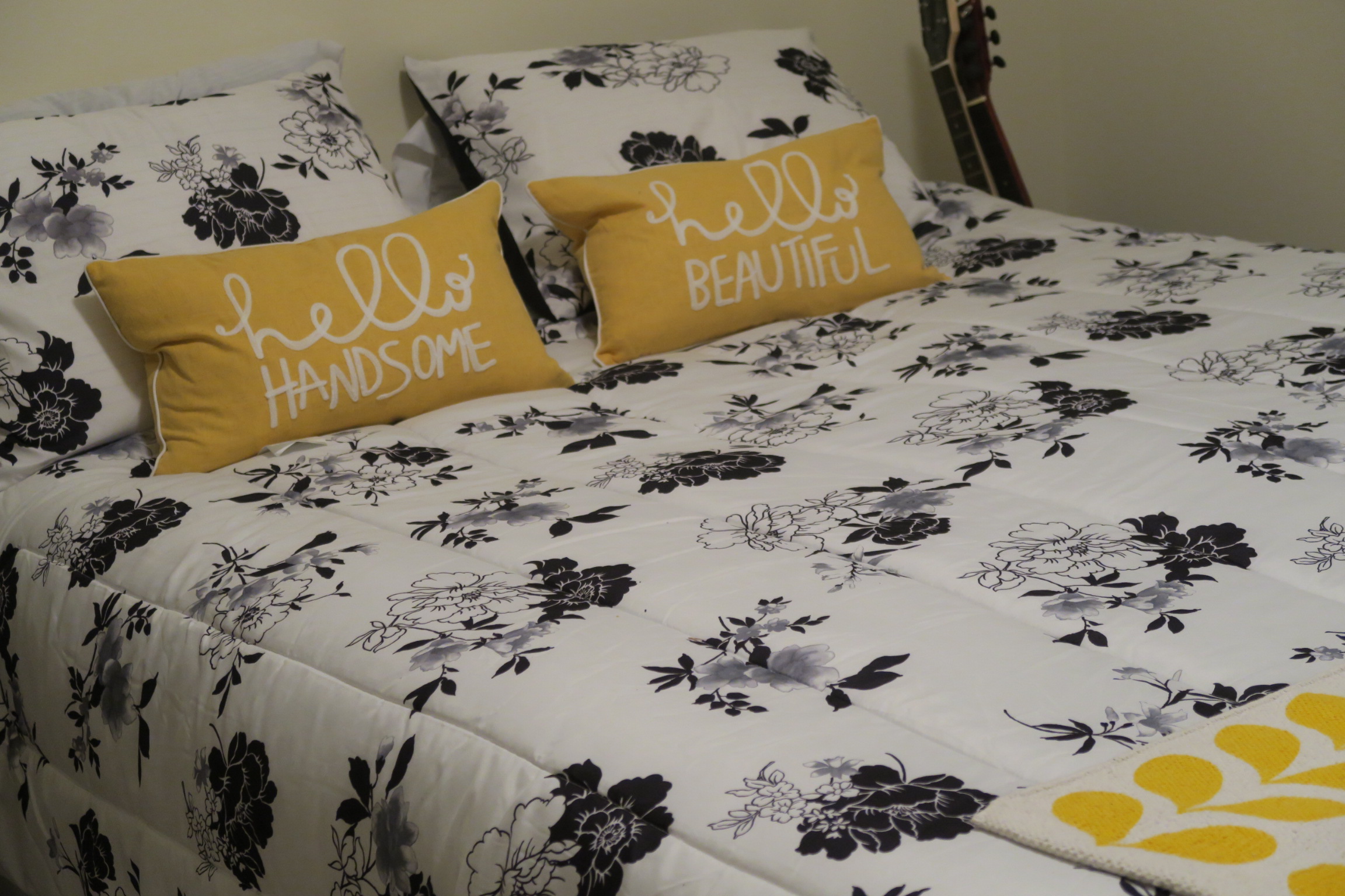 weekends, redecorate, home decor, yellow and black bedding